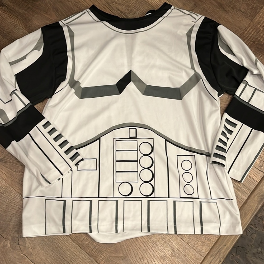 Storm trooper XL men’s White black shirt long sleeves costume STAR WARS top XL
